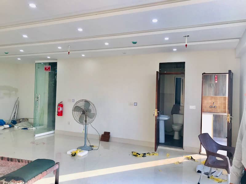 DHA Phase 6 Main Boulevard 4 Marla Office Available For Rent In Very Reasonable Rent 10