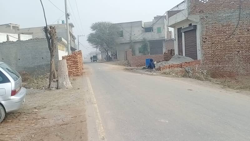 5 Marla commercial Plot On 50ft carpeted road near new defence road Kahna nau Lahore 3