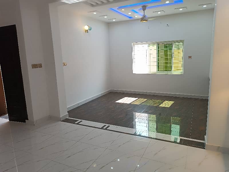 5 Marla Brand New Beautiful House For Sale In Citi Housing Sialkot 4