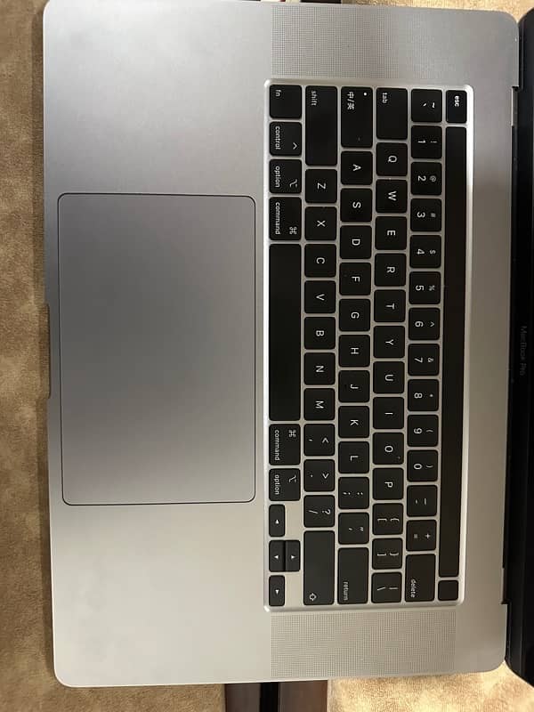 Macbook Pro 16-inch 2