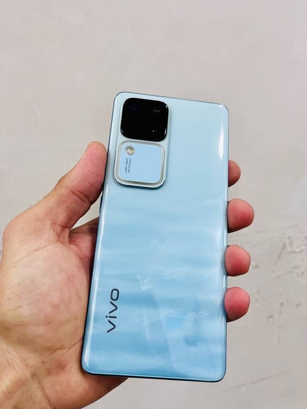 Vivo V30 2