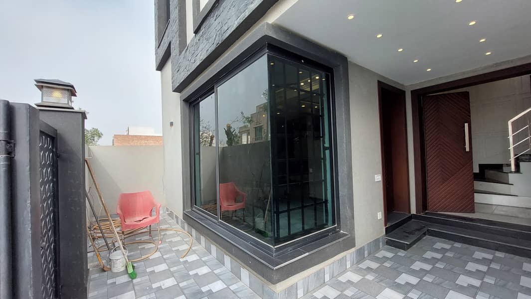 Luxurious 5 Marla House For Sale In Bahria Orchard 3