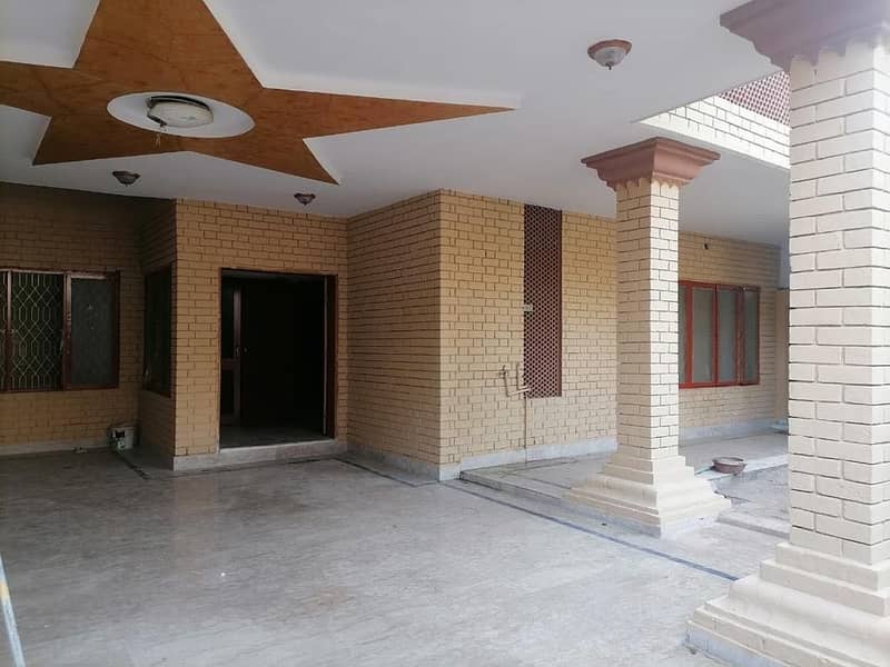 House For Near Main Raiwand Road One Kanal With 2 Lac Rental Income 6