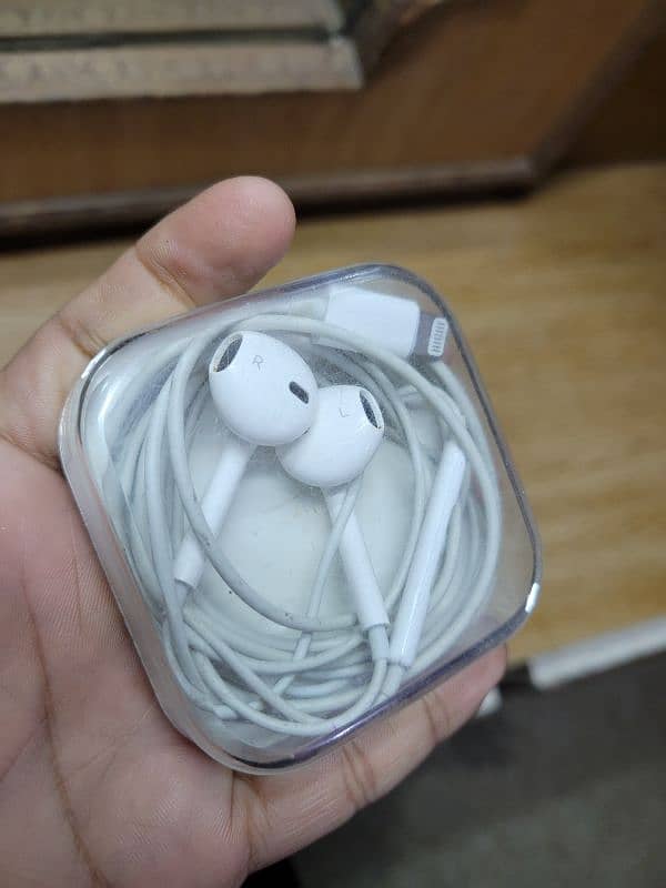 apple handfree for sale 0