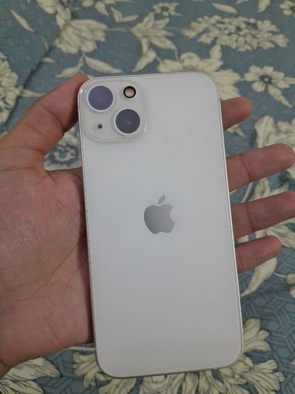 iphone 13 white colour 2