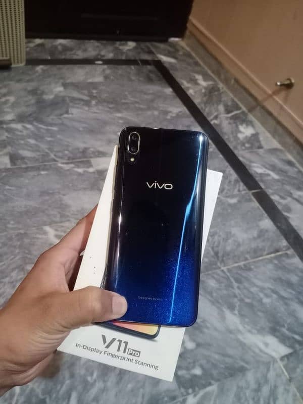 Vivo V11 pro 0