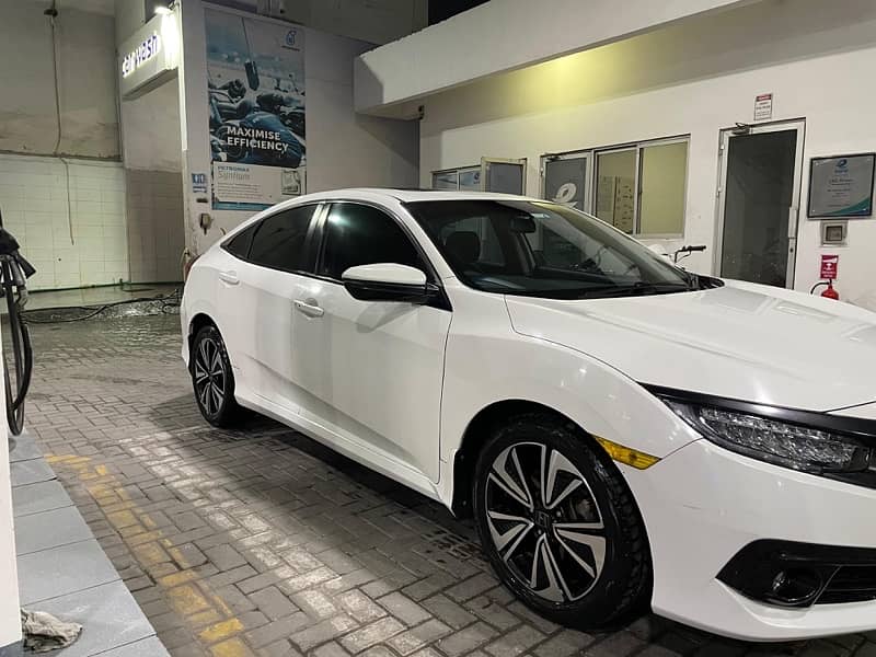 Honda Civic 2016 4