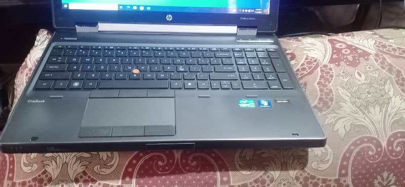 HP laptop Urgent sell 12