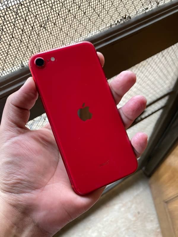 iPhone SE 128 GB PTA Approved Dual Red 0