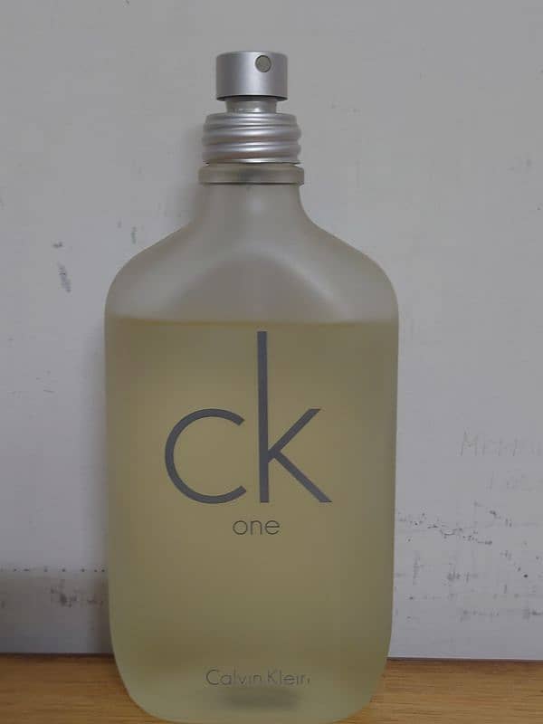 CK one perfume 0