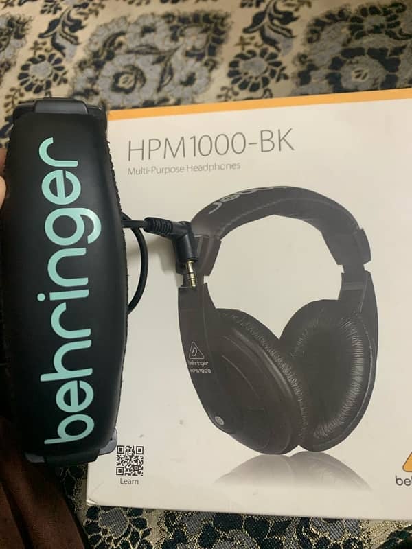 studio headphones behringer 0