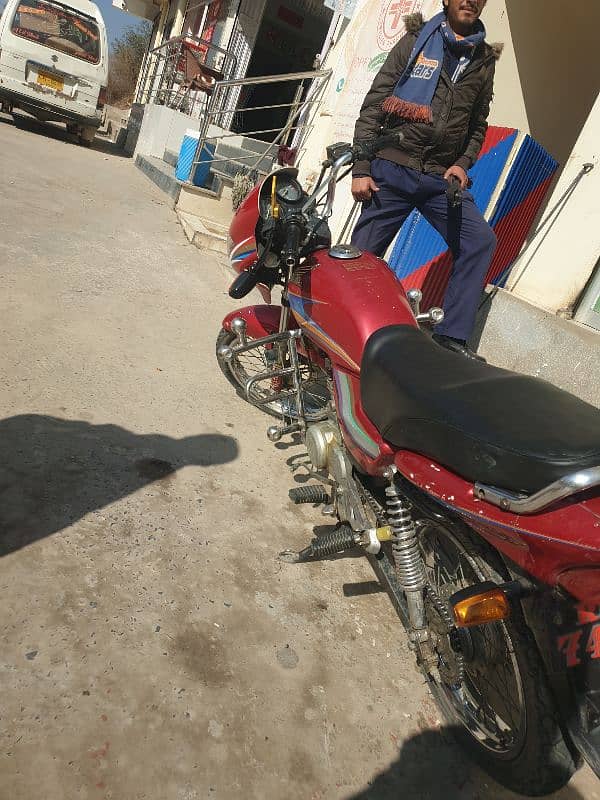 Honda deluxe 125 bike good condition 0