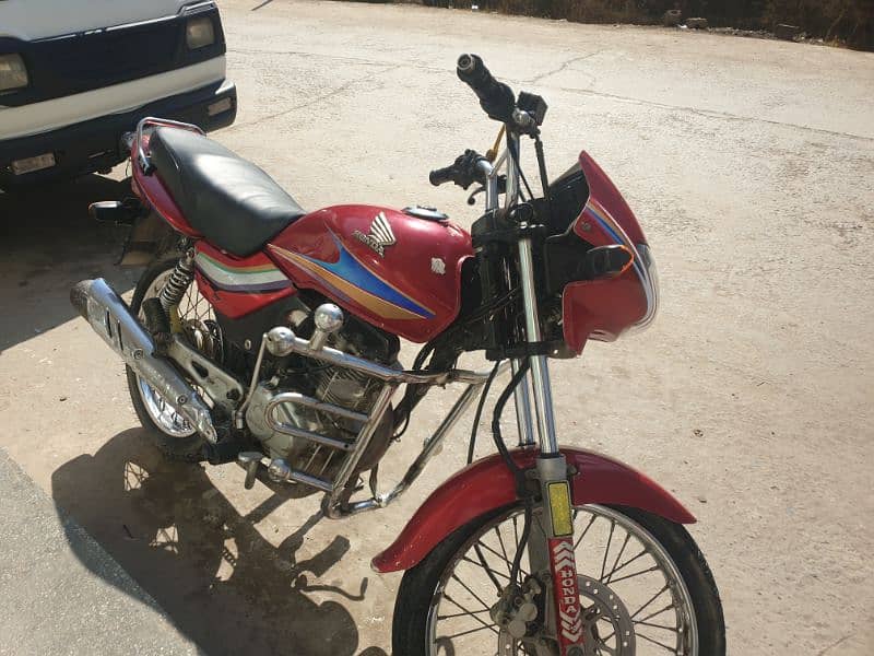 Honda deluxe 125 bike good condition 2