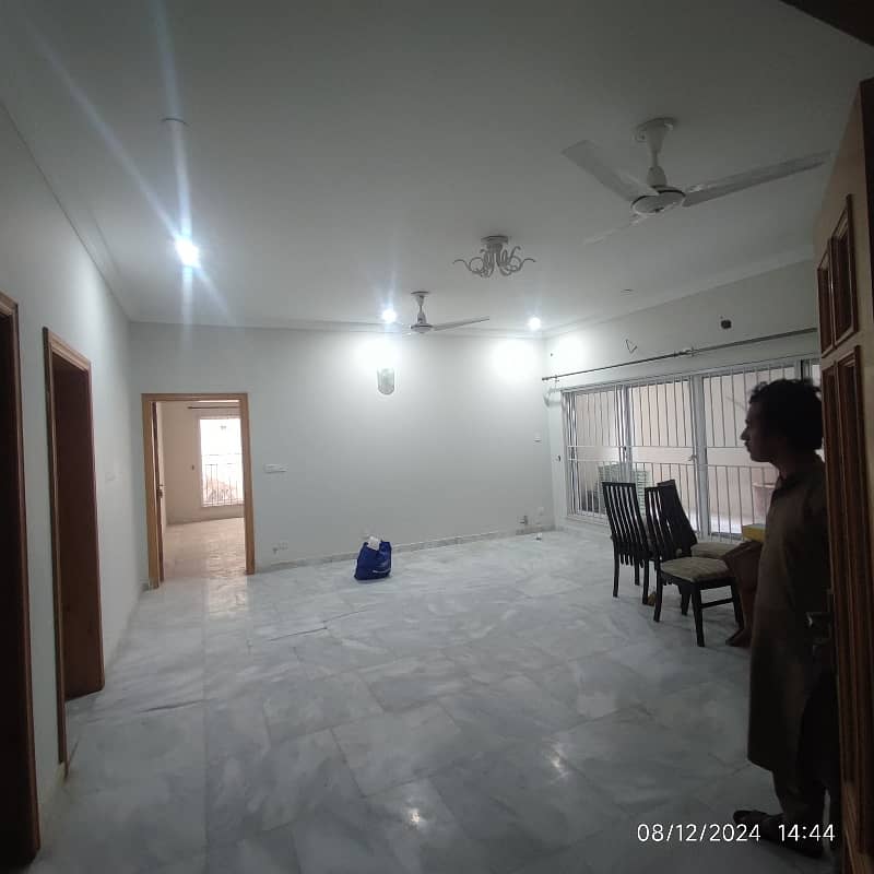 1 Kanal Basement For Rent In D. 12 19