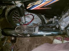 Honda cg 125 bohat achi bike hai contact no 03222805080