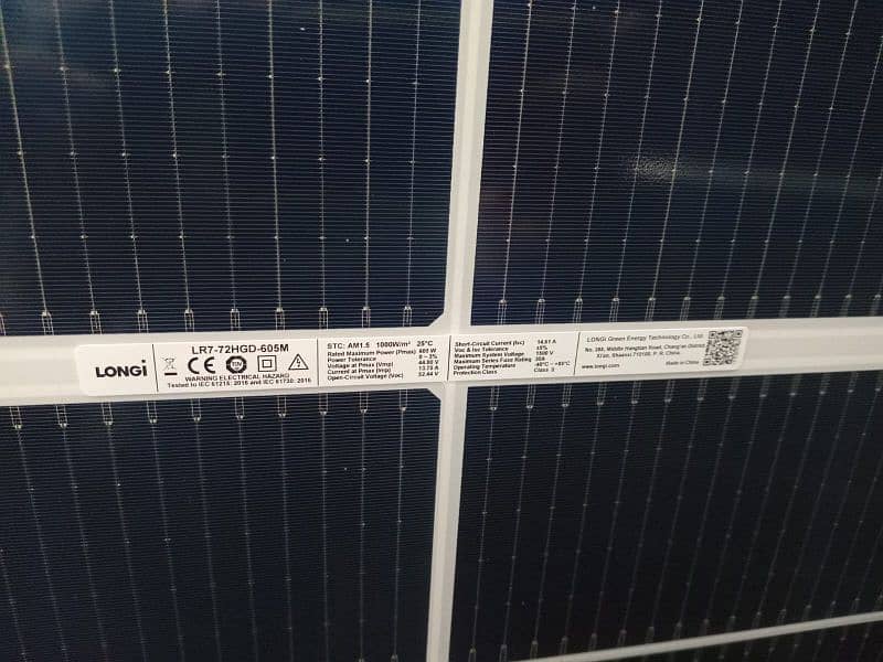 Crown | Jinko | Longi Solar Panels 575 | 585 | 605 | 610watts N Type 14