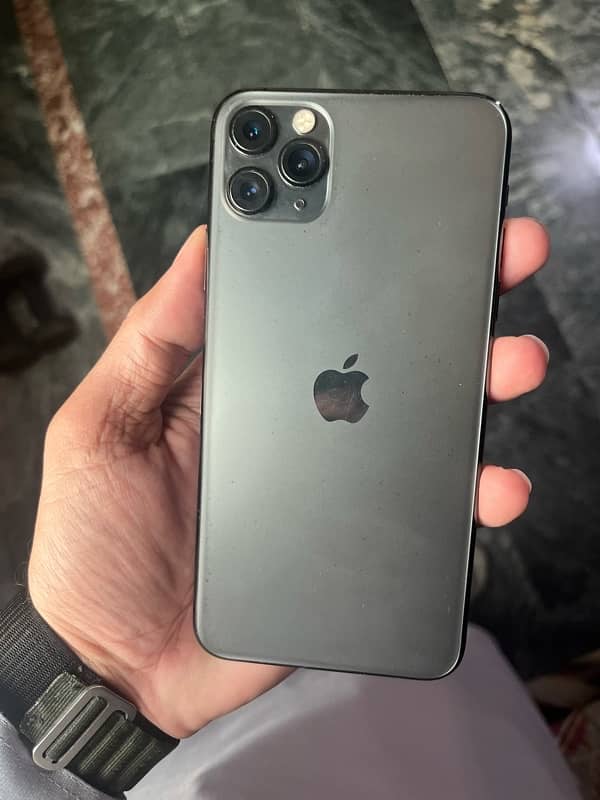 iPhone 11 Pro Max 256GB Non PTA 4