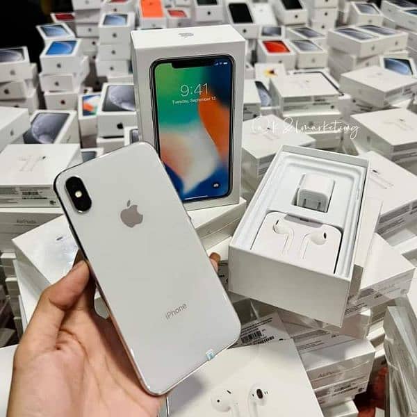 Iphone x pta approved 256gb my whatsapp number ( 0340 5184073 ) 1