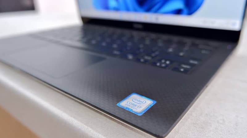 Dell xps intel core i7.8th genration 9380 4k 4