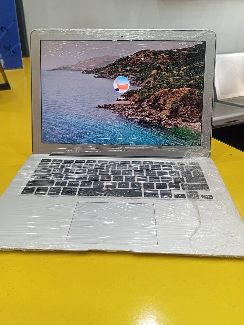 2015 Apple 13.3" MacBook Air laptop Core i5 8GB Ram 256GB 5