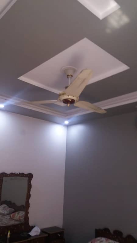 10 MARLA SLIGHTLY USED UPPER PORTION IS AVAILABLE FOR RENT ON TOP LOCATION OF WAPDA TOWN LAHORE 8