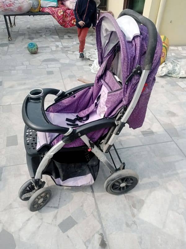 pram For sale like New 3