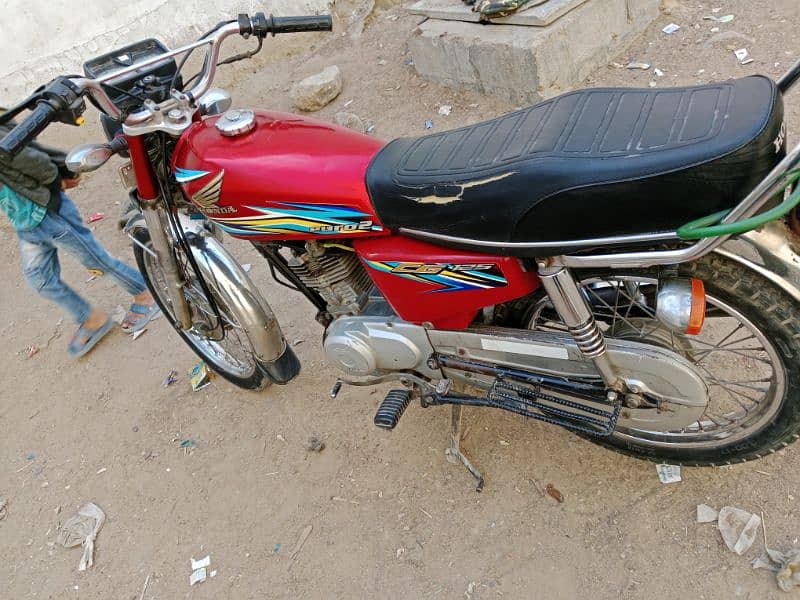 Honda CG-125 Red Colour 2018 model Faisalabad no 6