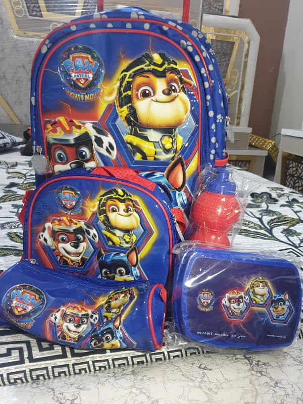 imported school bag with complete set 0