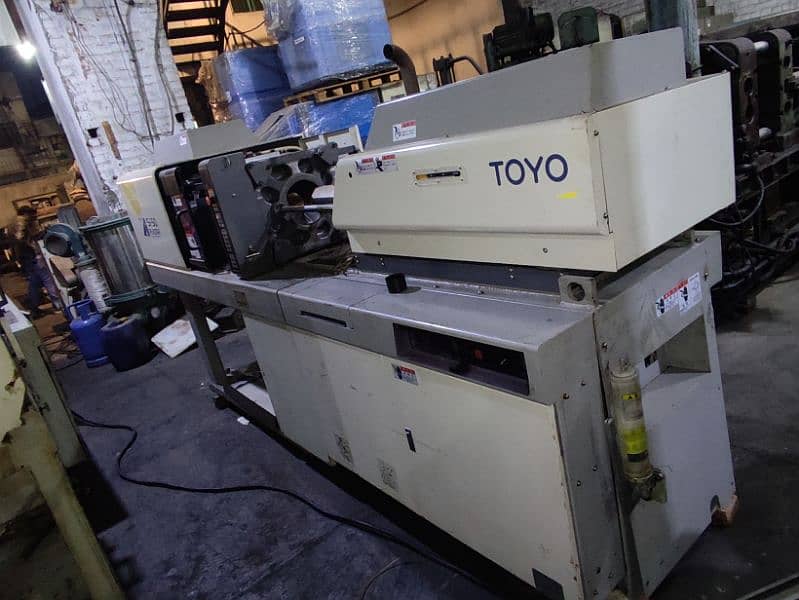 Toyo Ti - 80 Japanese Injection Moulding Machine 7