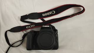 Canon EOS 200 D