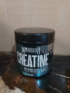 Warrior creatine 60 serving scoop