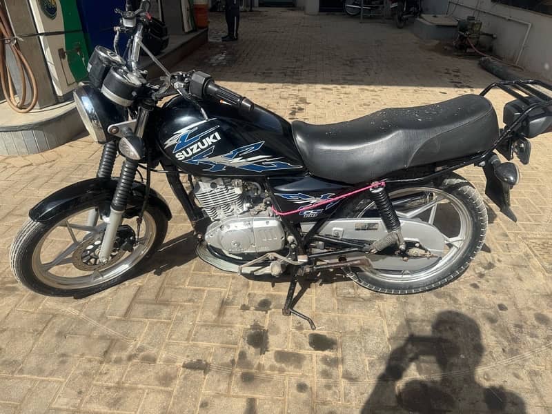 Suzuki GS 150 SE 0