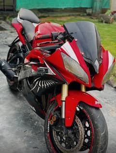 Yamaha R6