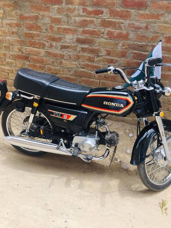 Honda CD 70 Antique Special Edition 2