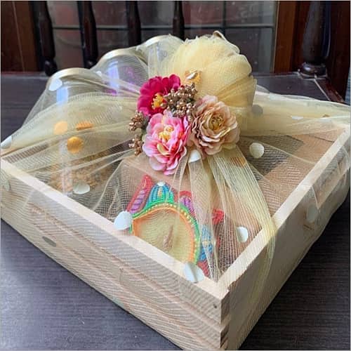 Valentines Gift baskets,boxes,handmade boquant 9