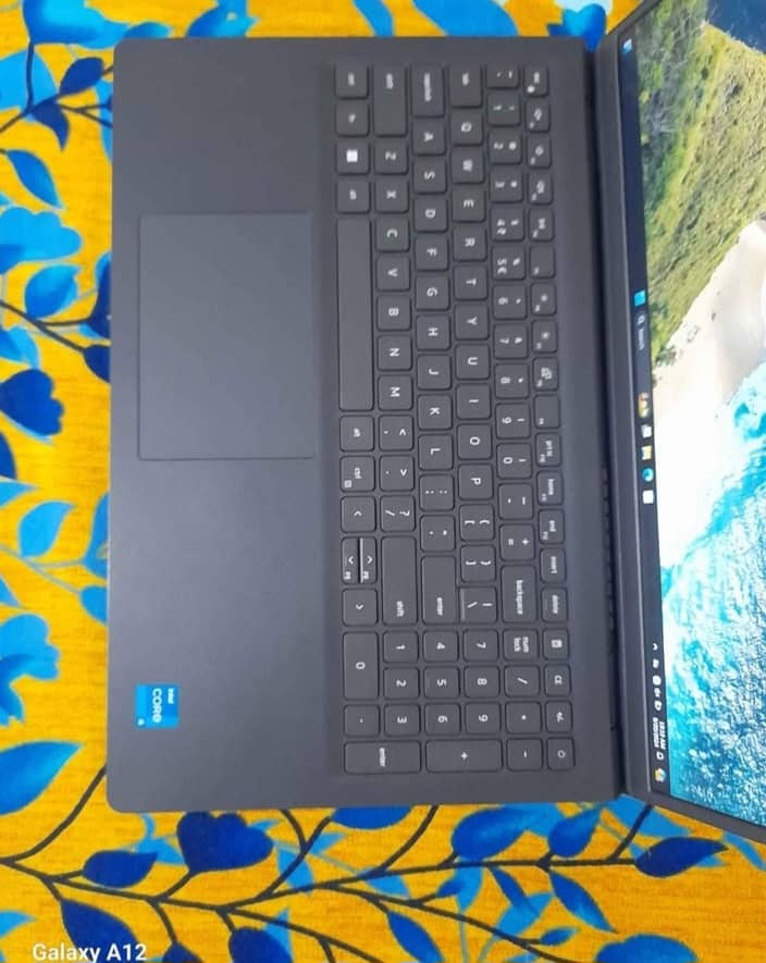 Dell  12th gen core-i5 16gb ram 512gb ssd 120 hz urgent sale need cash 3