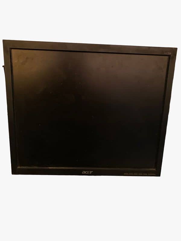 Acer LCD 19" with base and holder 5