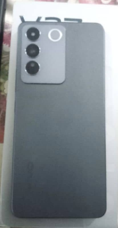 Vivo v27e 2