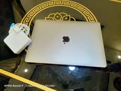 Apple Laptop, MacBook Pro 2017,13 Inches,Core i7, 256GB SSD, 16GB RAM