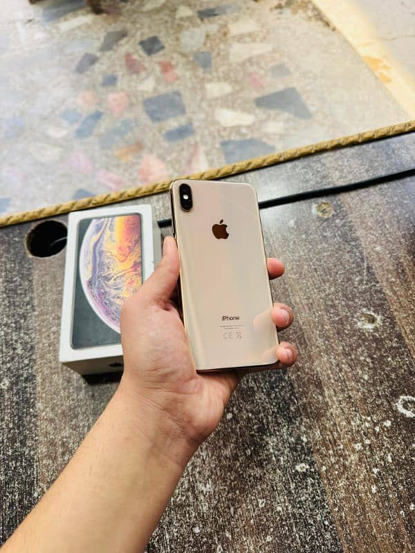 iphone Xsmax PTA Approved With Box Sheesha Condition 1