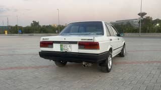 Nissan Sunny 1987