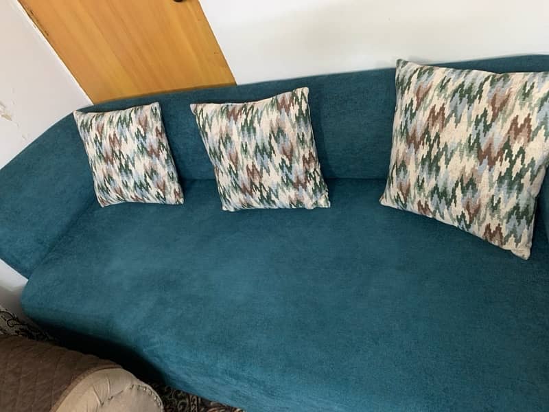 I want to sell my uniqe sofas 5