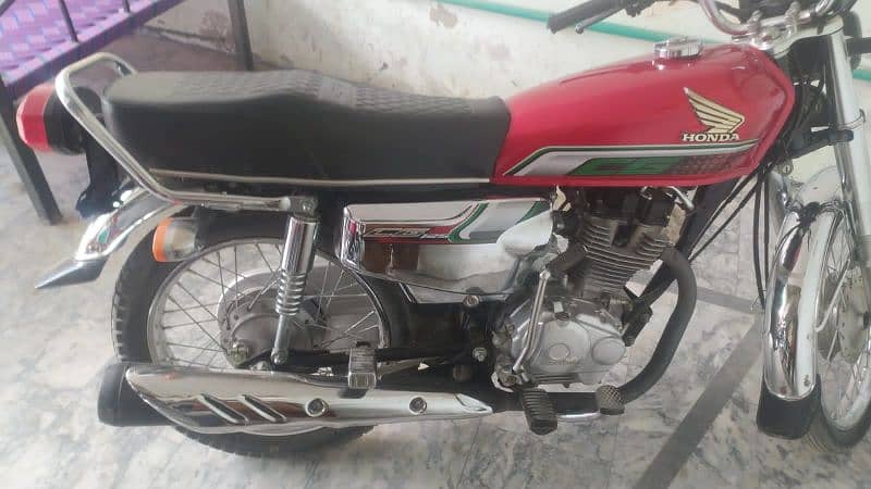 selfstart Honda 2023 model urgent sell whatapp number 03499843282 2