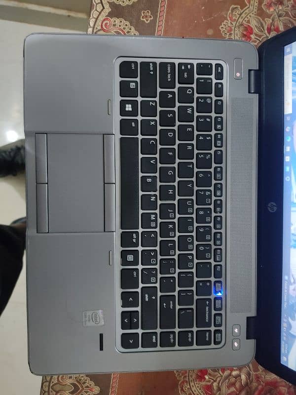 HP i 5 urgent sale 03085024005 3