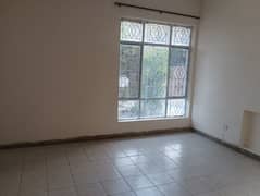 G 9/4 35x70 corner house for sale