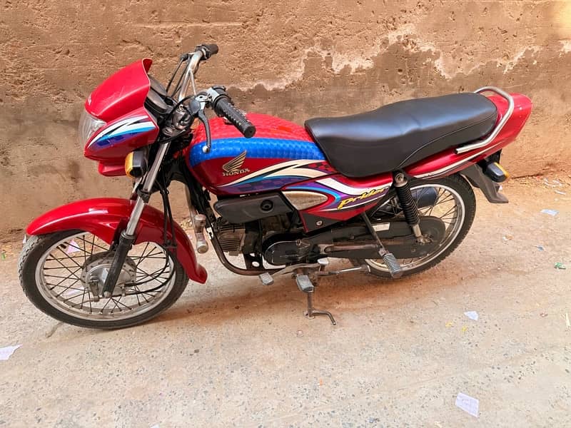 Honda Pridor 100cc Red Color Bike 1