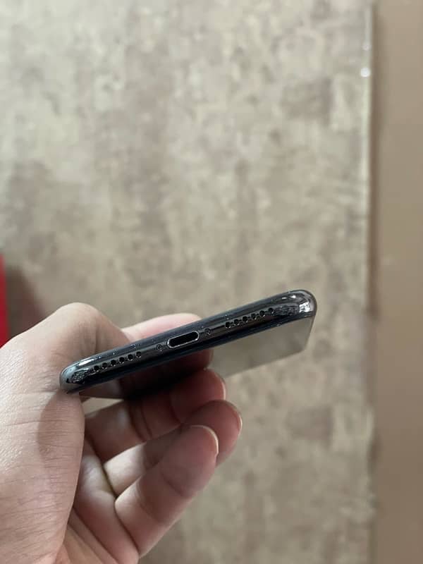 iPhone X 64gb pta proved with box 3