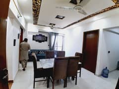 2 BED DD FLAT FOR SALE IN GULISTAN-E-JAUHAR MAIN KAMRAN CHORANGI.