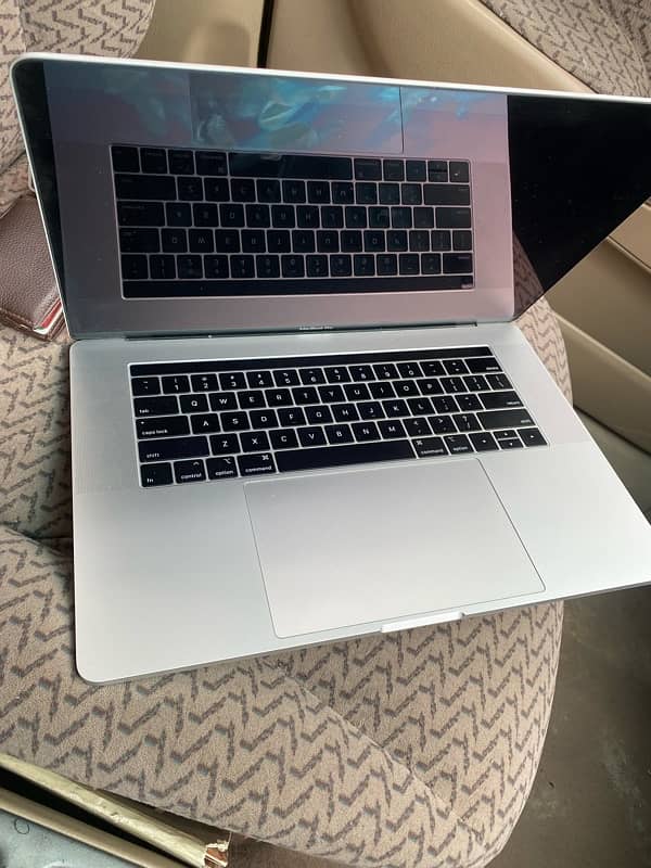 Macbook Pro 2018 1