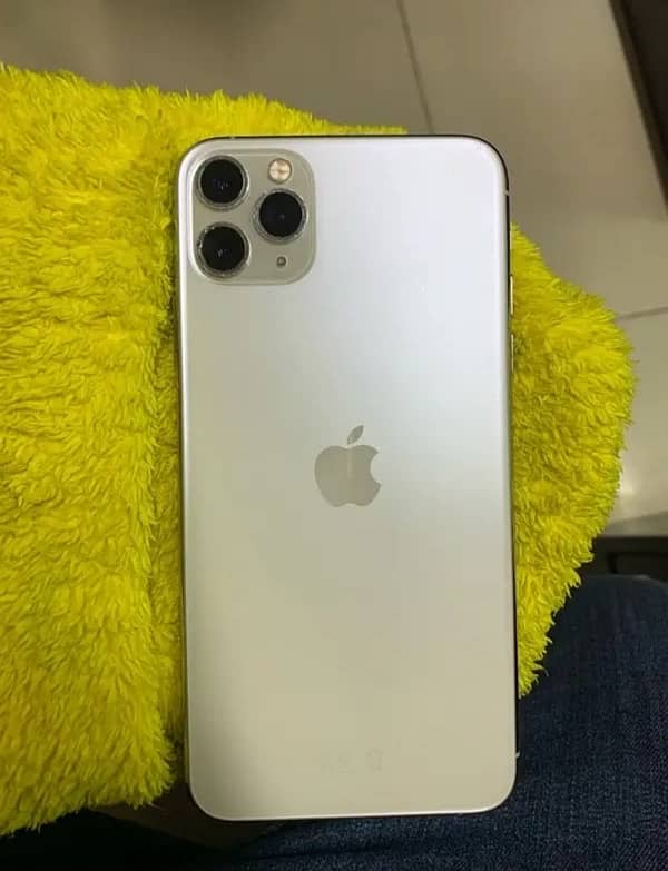 iPhone 11 Pro 256 gb PTA Aproved water pack 1